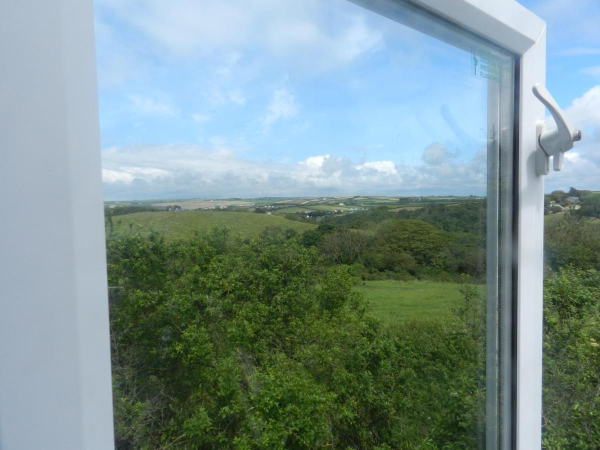 Cwtch Caravans Little Haven Buitenkant foto