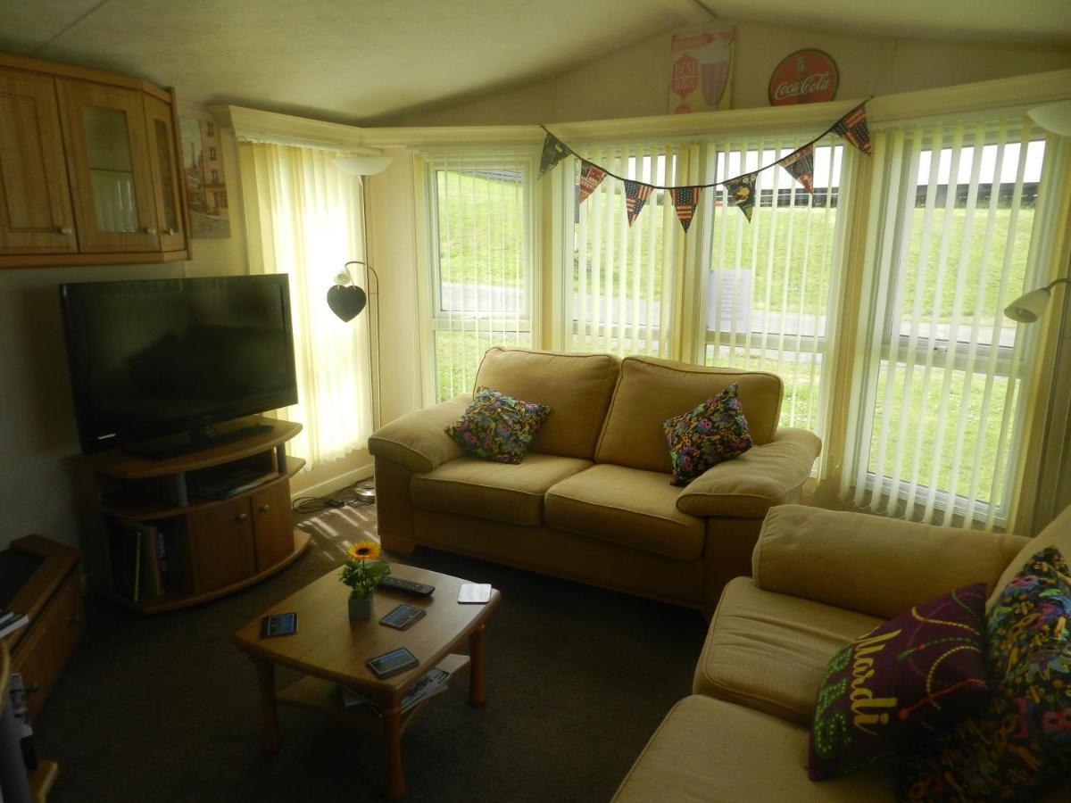 Cwtch Caravans Little Haven Buitenkant foto